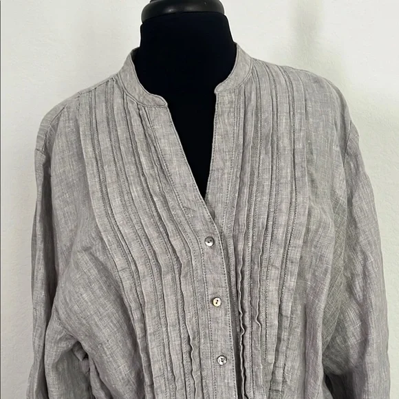 Ruby Rd Gray Linen Top - Picture 3 of 13